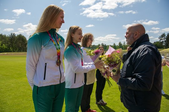 Europos čempionato bronzą iškovojusios penkiakovininkės: „Viens, du, trys, Emilijos pavarys“