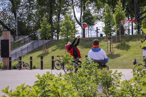 Olimpinė diena 2023: paralimpinės rungtys ir paraatletų startai plaukime bei bėgimuose