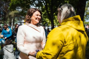 Ankstukų tėvams ir medikams – D. Nausėdienės padėka: ačiū, kad saugote Lietuvos ateitį – mūsų vaikus