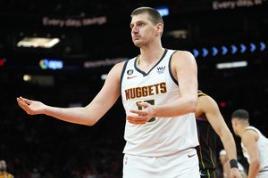 Drama NBA finalo serijoje: N. Jokičiaus šou „Nuggets“ ekipai pergalės negarantavo