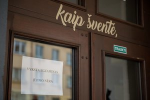Prasideda brandos egzaminų sesija: pirmąjį egzaminą laikys daugiau nei 26 tūkst. abiturientų