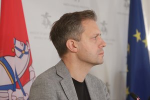 A. Tapinas viešina Ignalinos politikų išlaidas: degalus pylėsi iš 112 kortelių, pirko net gesintuvą ir atsuktuvą