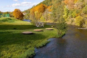 Vasarą Vilnelės pakrantėje atsiras trys naujos viešos erdvės, kviečiančios vilniečius susitikti