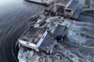 „Ukrhidroenerho“: Kachovkos HE visiškai sunaikinta, jos atstatyti neįmanoma