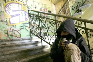 Plintant narkotikų vartojimui tarp jaunimo, sostinės tėvai kviečiami apie tai kalbėtis su savo vaikais