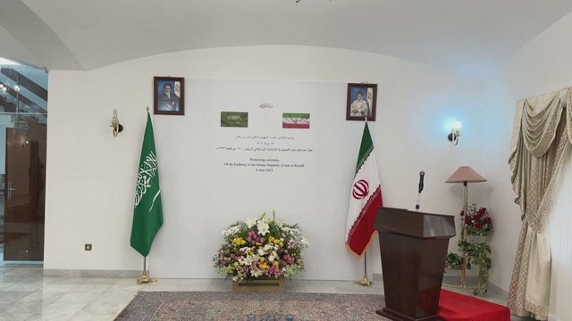 Rijade po 7 metų pertraukos vėl atidaryta Irano ambasada