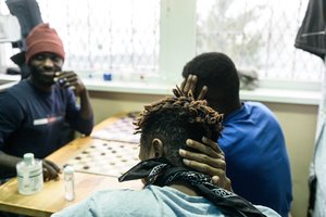 KT: priverstinis migrantų sulaikymas ir apgyvendinimas registracijos centruose yra antikonstituciškas