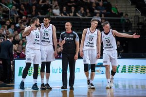 Kovoje dėl bronzos prireiks lemiamų rungtynių: „7bet-Lietkabelis“ Jonavoje sutriuškino V. Šeškaus auklėtinius