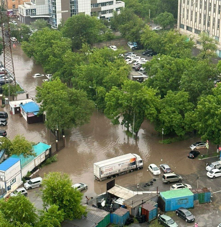 Potvynis Vladivostoke. <br>Telegram nuotr.