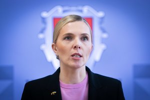 A. Bilotaitė: svarstysime, ar Lietuvai tinkamiau priimti 158 migrantus, ar sumokėti apie 3 mln. eurų