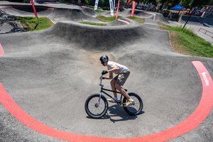 „Pump track“ – sparčiai populiarėjantis sportas visame pasaulyje ir Lietuvoje
