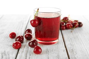 Prieš miegą išgerkite ramunėlių arbatos arba vyšnių sulčių: rezultatas nustebins