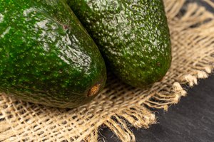 Kaip sunokinti neprinokusį avokadą: nuostabus 1 minutės patarimas