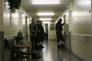 Prieš pareigūnus – kumščiais: Akmenės rajone siautėjo mergina, Panevėžio ligoninėje – 26 metų jaunuolis