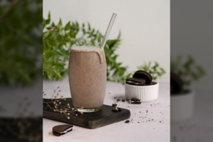 Kokteilis su „Oreo“ sausainiais itin tiks karštą dieną: lengva, greita ir gaivu