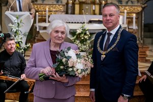 Nusipelniusiai gydytojai suteiktas Kretingos rajono Garbės piliečio vardas