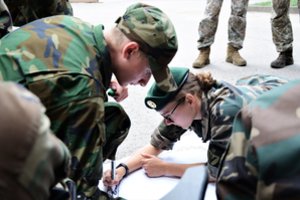 Išblaškytų Ukrainos mokyklų vaikai – Lietuvos šaulių sąjungos stovyklose