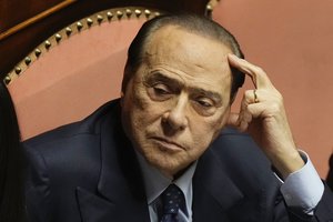 Eidamas 87-uosius metus mirė buvęs Italijos premjeras Silvio Berlusconi