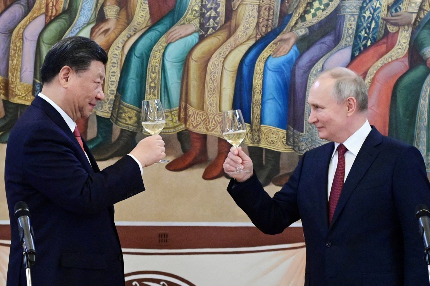 Xi Jinpingas ir V. Putinas Maskvoje.<br>Reuters/Scanpix nuotr.