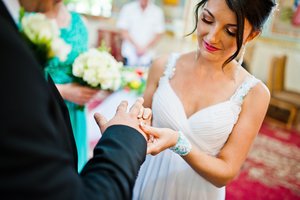 Po vestuvių jaunavedžiai degė pykčiu: „Tokios svečių dovanos net košmare nesapnavom“