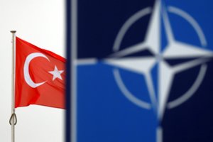 Svarbus žingsnis NATO link: Švedija sutiko išduoti Turkijai kurdų partijos šalininką