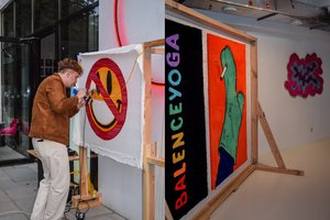 Vilniečių rankų darbo kilimai – tikri meno kūriniai: žmonės vis klausia, ar ant jų galima vaikščioti