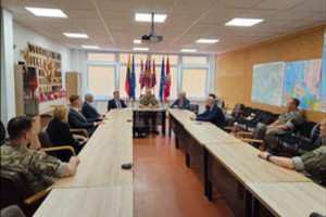 Lietuvos kariuomenė pasirašė bendradarbiavimo sutartis su dviem Lietuvos mokslinių tyrimų institucijomis