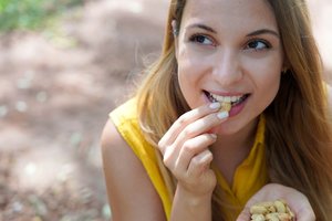 Dietologas įvardijo produktą, kuris saugo širdį, smegenis ir kūno formas: pakaks 15 gramų kasdien