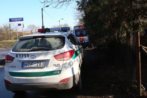 Rokiškyje vyrą sumušusi ir apiplėšusi gauja keliauja už grotų: likimo ironija ir sunkinanti aplinkybė