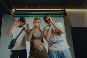 Atlikėja It’s Cheri pristato naują kūrinį su švedų ir suomių atlikėjais