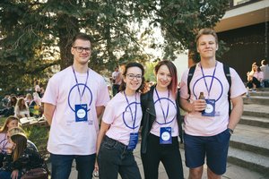 Savanoriaujant prasmingas laikas bėga nepastebimai