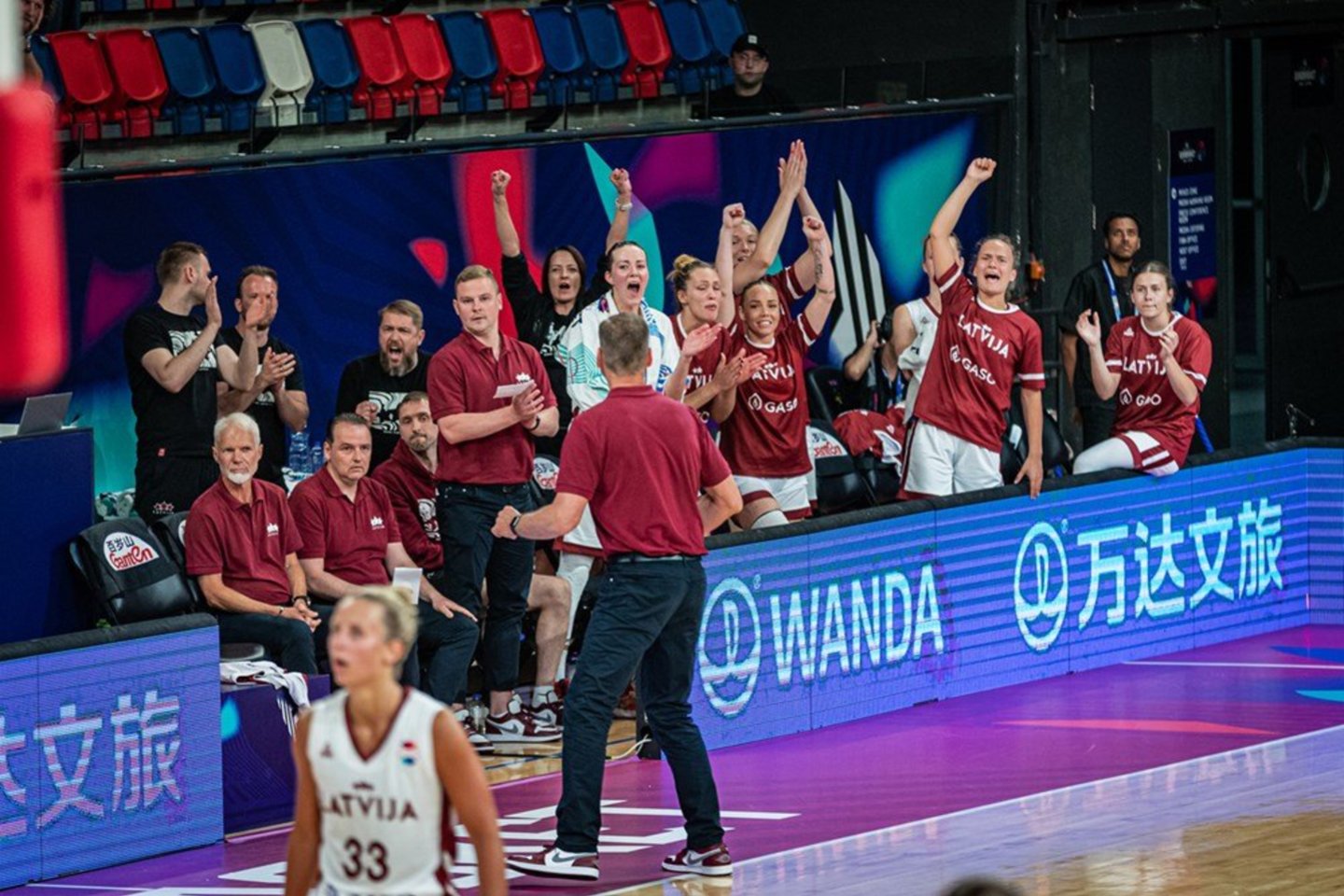  Latvijos moterų krepšinio rinktinė Europos čempionate patiesė galingą Ispaniją.<br> FIBA.com nuotr.