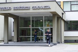 Penktadienį abiturientai laikys informacinių technologijų valstybinį brandos egzaminą