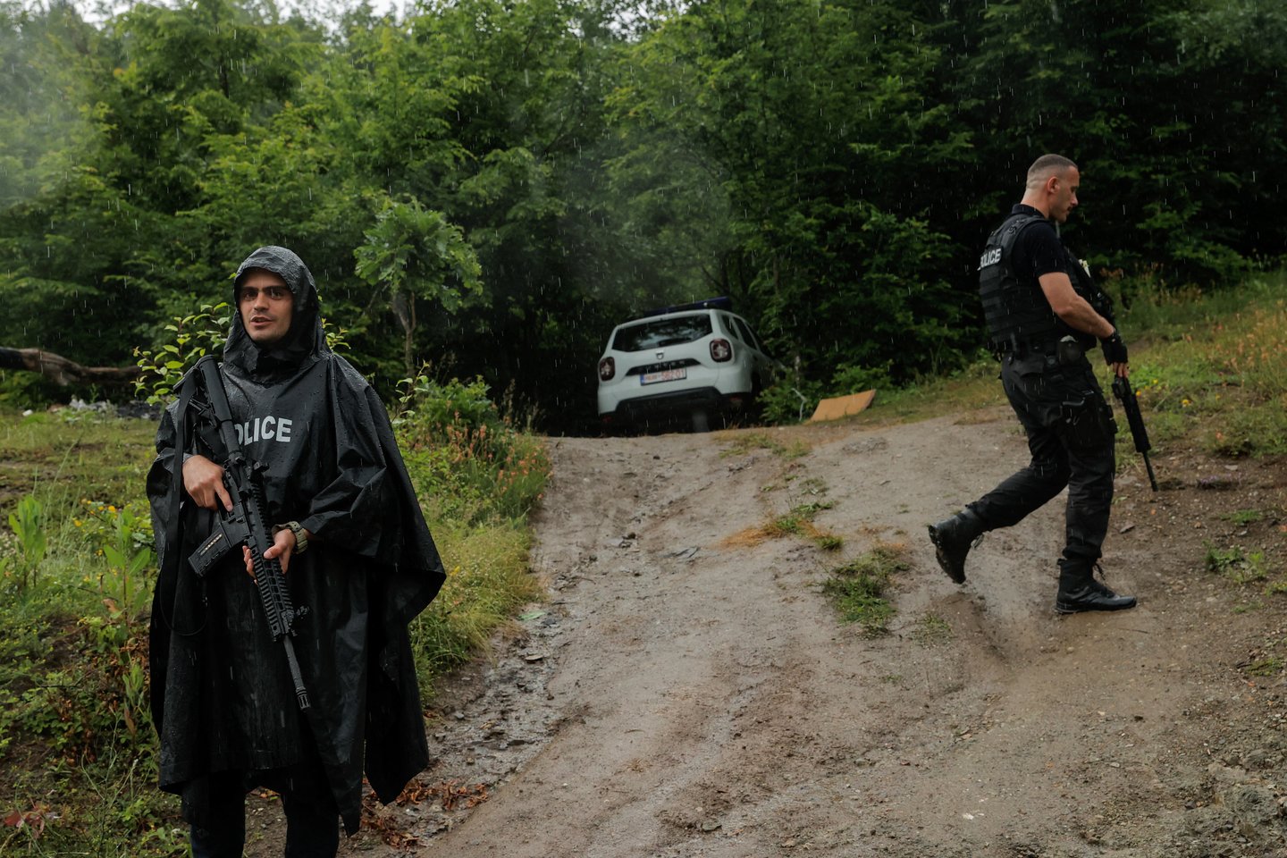 Serbija suėmė tris Kosovo policijos pareigūnus ir sukėlė naują ginčą.<br>Reuters/Scanpix nuotr. 