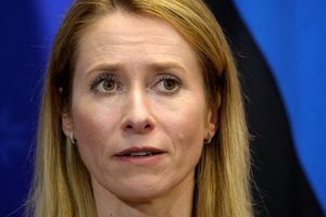 Estijos opozicinės partijos inicijavo balsavimą dėl nepasitikėjimo premjere K. Kallas