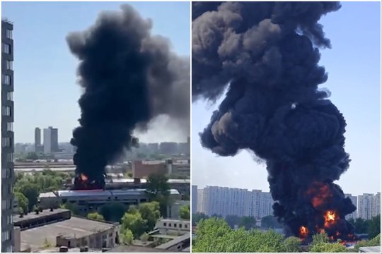 Maskvoje – didžiulis gaisras: į dangų iškilo juodų dūmų stulpas