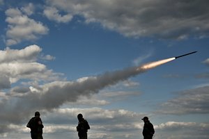 Karybos ekspertas įvertino Ukrainos kontrpuolimą: didesni nuostoliai neišvengiami 