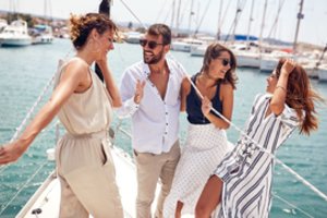 Kokius drabužius būtina turėti spintoje vasarą?