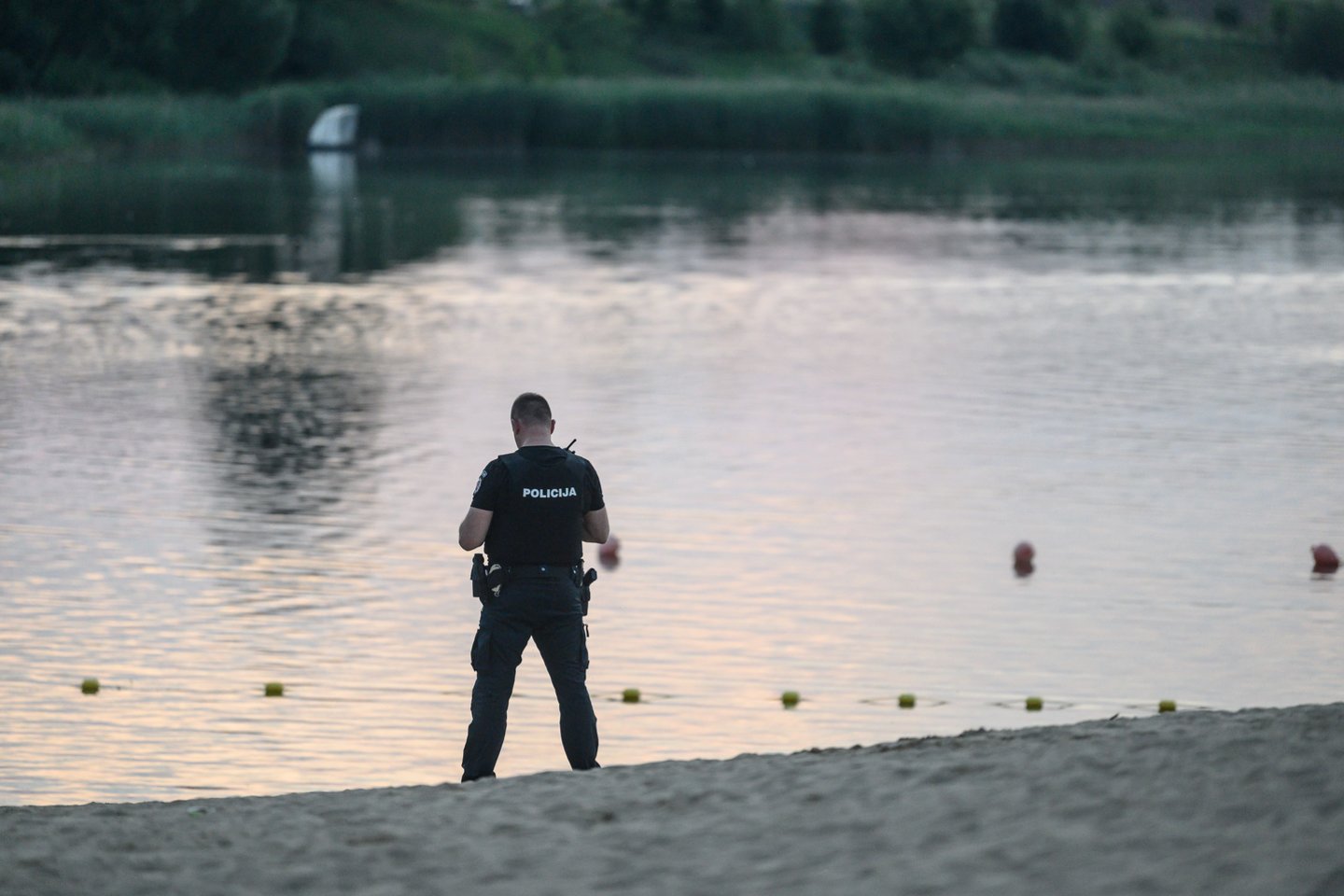 Vilniuje ežere nuskendo jaunas vyras.<br> V. Skaraičio nuotr.