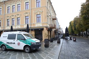 Policija po Kauną vėl vaikėsi žinomą kelių erelį – pabėgti nepavyko