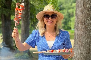 B. Nicholson Joninėms siūlo grilyje kepto liežuvio receptą: 10 minučių – ir galėsite mėgautis