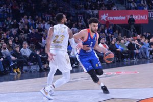 „Anadolu Efes“ išsaugojo Elijah Bryantą