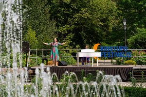 Bernardinų sode ant žolės pristatyta Kristupo festivalio programa