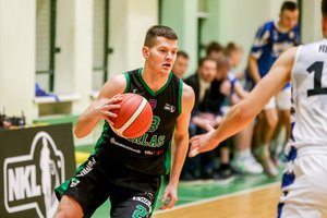 Palangos „Olimpas“ ir toliau pildosi: pasikvietė snaiperį iš Latvijos