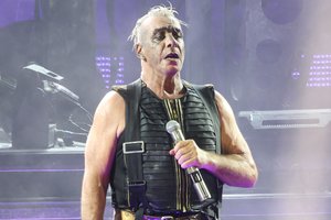 Atviri „Rammstein“ gerbėjų pasakojimai: grupės orgijos moterų akimis