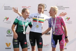 Lietuvos dviračių plento čempionato auksas – Aivarui Mikučiui ir Olivijai Baleišytei