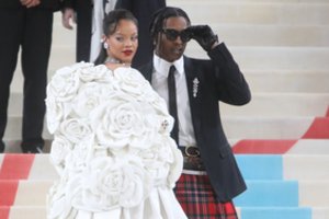 Šeimos pagausėjimui besiruošianti dainininkė Rihanna įsigijo įspūdingą butą: kaina – atima žadą
