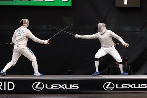 Niuksas rusams: jaunieji fechtuotojai jau gali nebesvajoti apie tarptautines varžybas