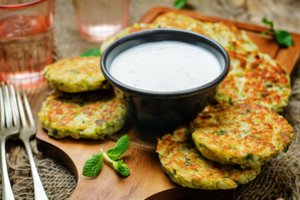 Paprastučiai ir lengvučiai žiedinio kopūsto blyneliai: abejingų jiems neliks