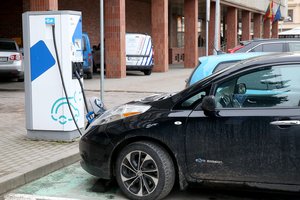 Lietuviai atsakė, kada įsigytų elektromobilį: aplinkosauga ne pirmoje vietoje